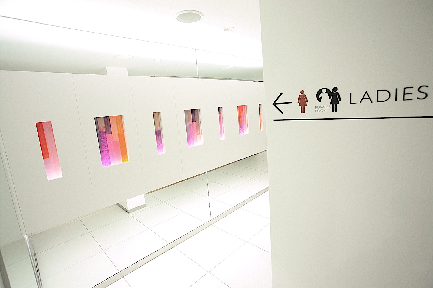 PARCO Shizuoka Toilet / nf.Design co.,ltd. | Nakahara・Fukushima